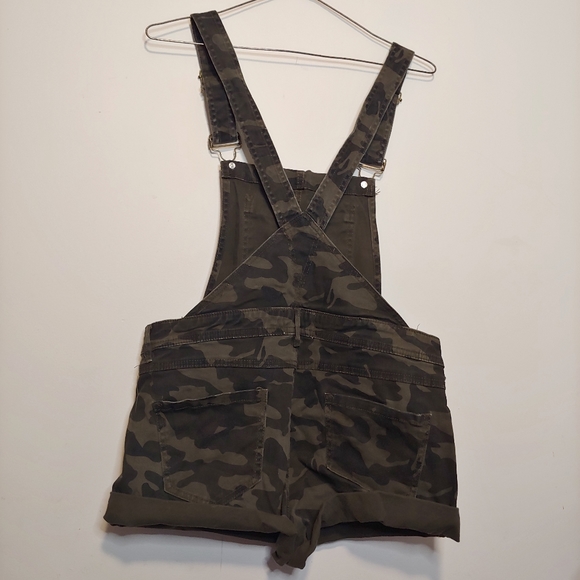 Short Overalls - Picture 2 of 2